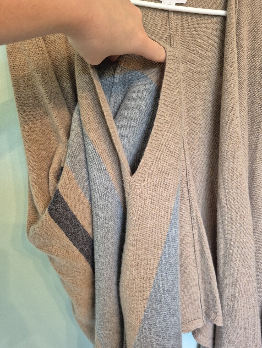 Velvet Graham & Spencer Anthropologie Taupe Open Front Poncho Cardigan Size M/L - Picture 4 of 7